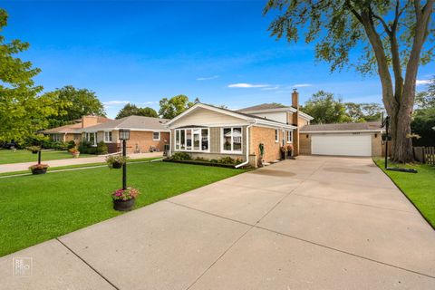 Tiny photo for 9833 Keystone Avenue, Skokie, IL 60076 (MLS # 12454126)