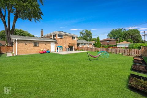 Tiny photo for 9833 Keystone Avenue, Skokie, IL 60076 (MLS # 12454126)