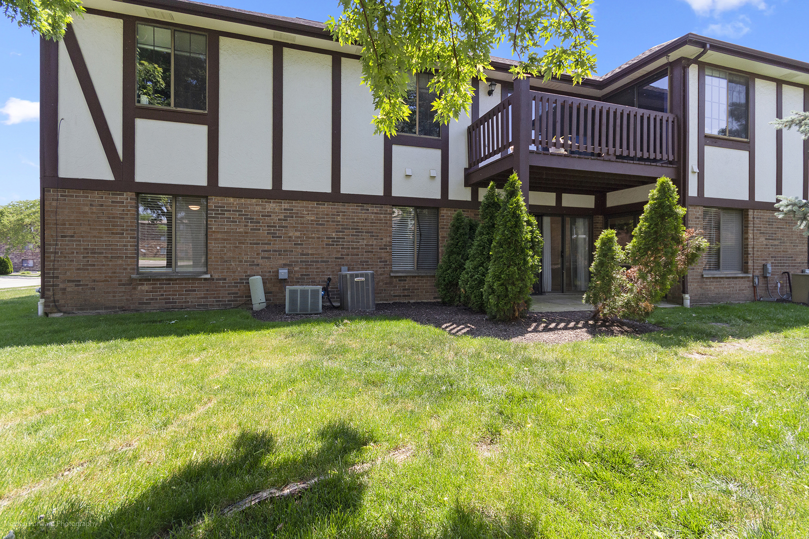 Properties 3 9144 Clairmont Court 118