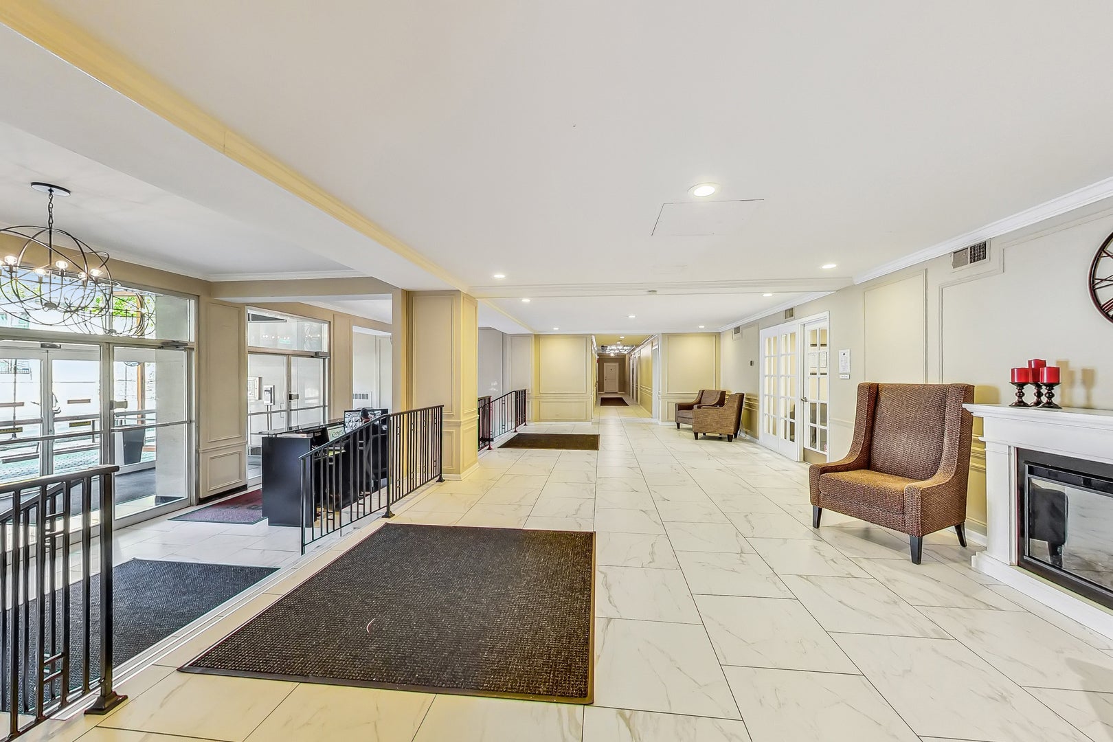 2909 N Sheridan Road 114