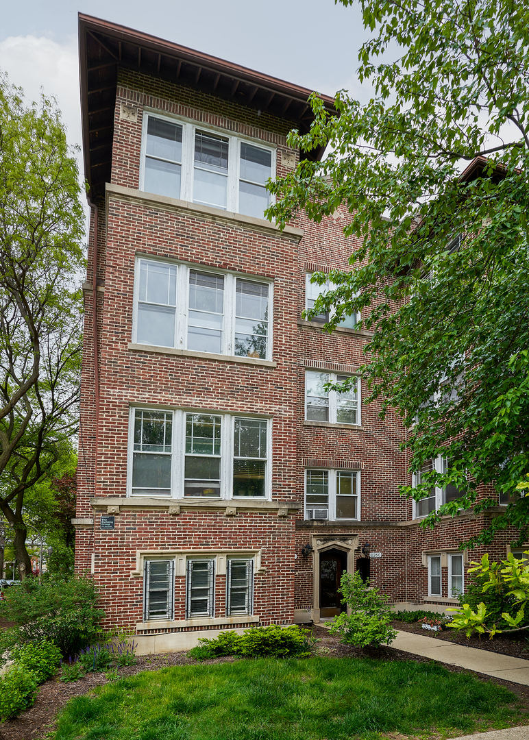 1260 W Columbia Avenue 2