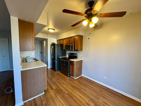 Tiny photo for 412 St Johns Road #D, Woodstock, IL 60098 (MLS # 12574202)