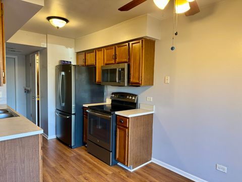 Tiny photo for 412 St Johns Road #D, Woodstock, IL 60098 (MLS # 12574202)