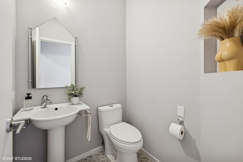 Tiny photo for 4017 Niblick Court, Crystal Lake, IL 60012 (MLS # 12429663)