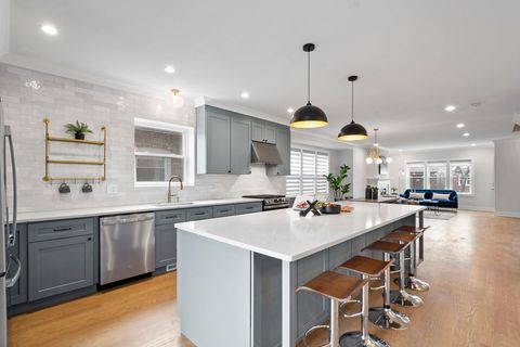 Tiny photo for 3622 N Linder Avenue, Chicago, IL 60641 (MLS # 12563622)