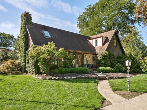 Tiny photo for 2620 Gordon Drive, Flossmoor, IL 60422 (MLS # 12775609)