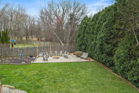 Tiny photo for 200 Lake Drive, Algonquin, IL 60102 (MLS # 12609836)