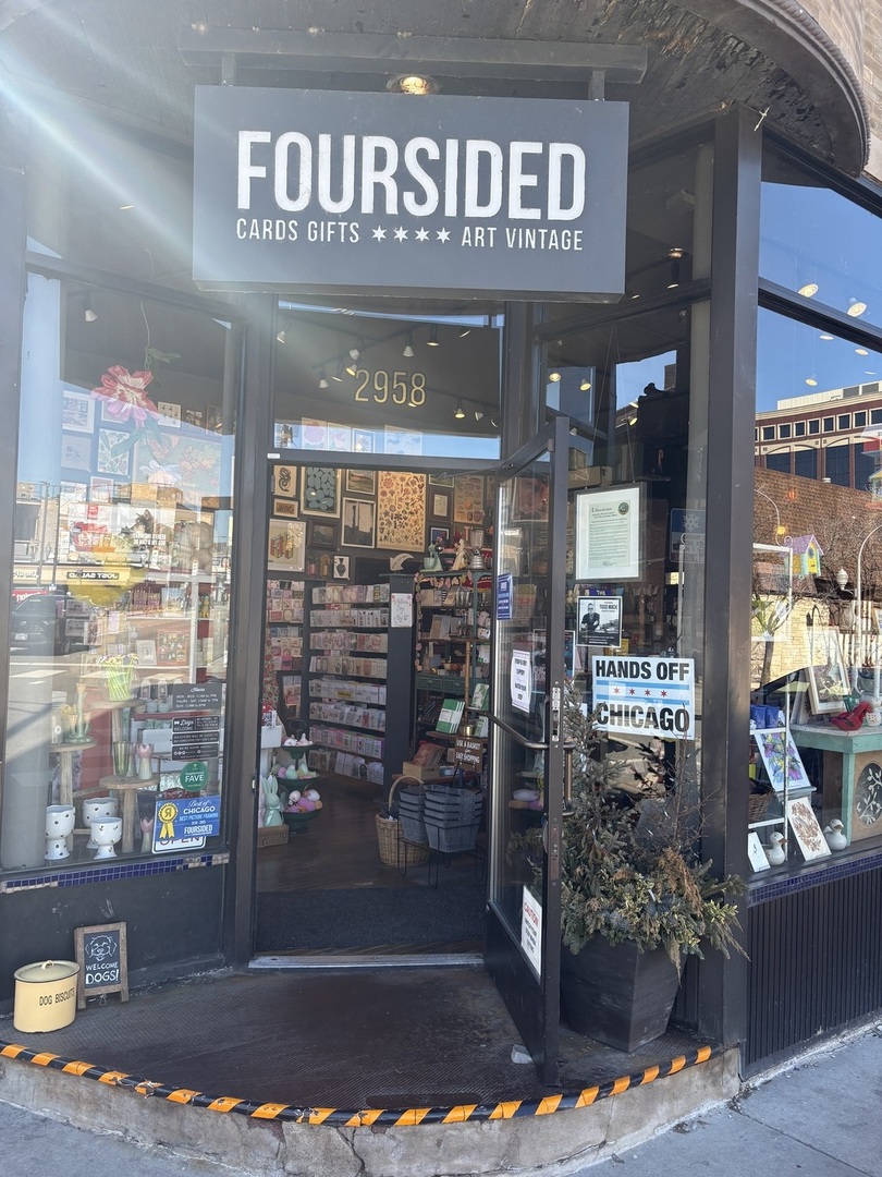 2958 N Clark Street 1