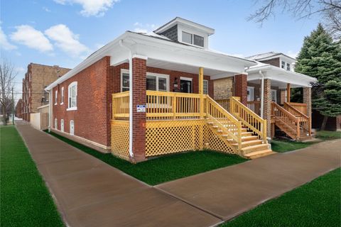 Photo of 6101 S Maplewood Avenue, Chicago, IL 60629 (MLS # 12551239)