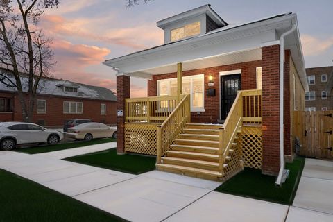 Tiny photo for 6101 S Maplewood Avenue, Chicago, IL 60629 (MLS # 12551239)