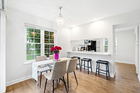 Tiny photo for 130 Crest Wood Court #1, Schaumburg, IL 60195 (MLS # 12476752)