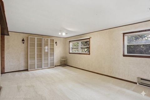 Tiny photo for 492 1st Avenue, Des Plaines, IL 60016 (MLS # 12603152)