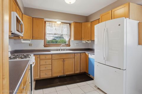 Tiny photo for 492 1st Avenue, Des Plaines, IL 60016 (MLS # 12603152)