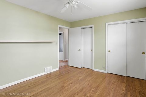 Tiny photo for 492 1st Avenue, Des Plaines, IL 60016 (MLS # 12603152)