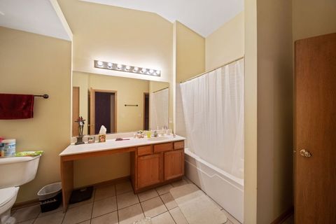 Tiny photo for 16435 Club Court, Crest Hill, IL 60403 (MLS # 12583637)