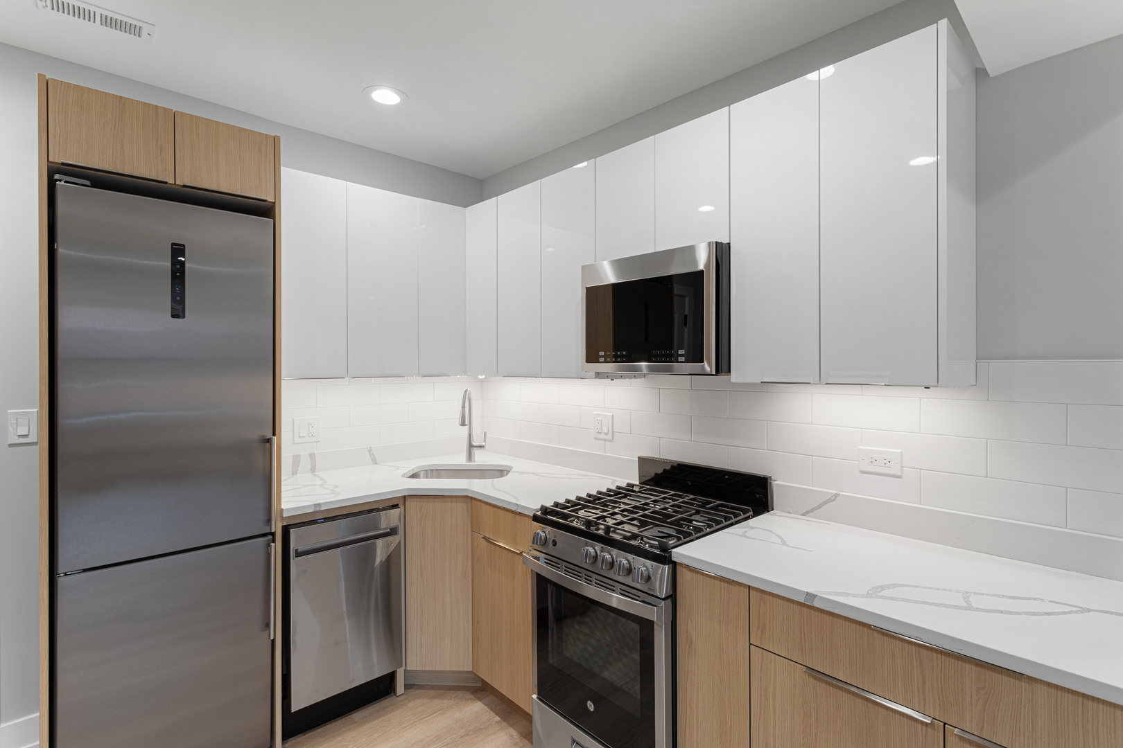 1556 W Juneway Terrace 3K