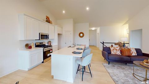 Tiny photo for 5931 BUTTERFIELD Drive, Bettendorf, IA 52722 (MLS # QC4267027)