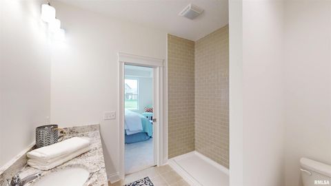 Tiny photo for 5931 BUTTERFIELD Drive, Bettendorf, IA 52722 (MLS # QC4267027)