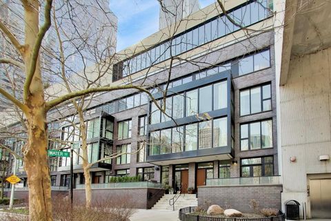 Tiny photo for 208 N Park Drive, Chicago, IL 60601 (MLS # 12603067)