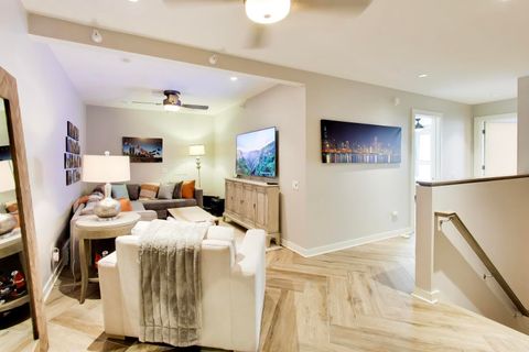 Tiny photo for 208 N Park Drive, Chicago, IL 60601 (MLS # 12603067)