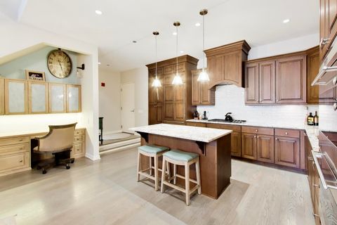 Tiny photo for 208 N Park Drive, Chicago, IL 60601 (MLS # 12603067)