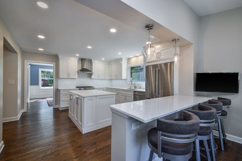 Tiny photo for Glen Ellyn, IL 60137 (MLS # 12772782)