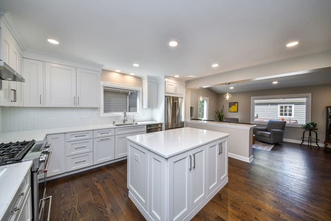 Tiny photo for Glen Ellyn, IL 60137 (MLS # 12772782)