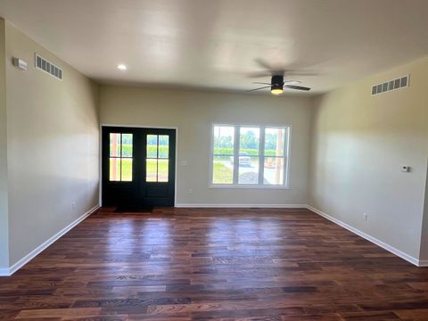 Tiny photo for 692 Penrose Road, Dixon, IL 61021 (MLS # 12559362)