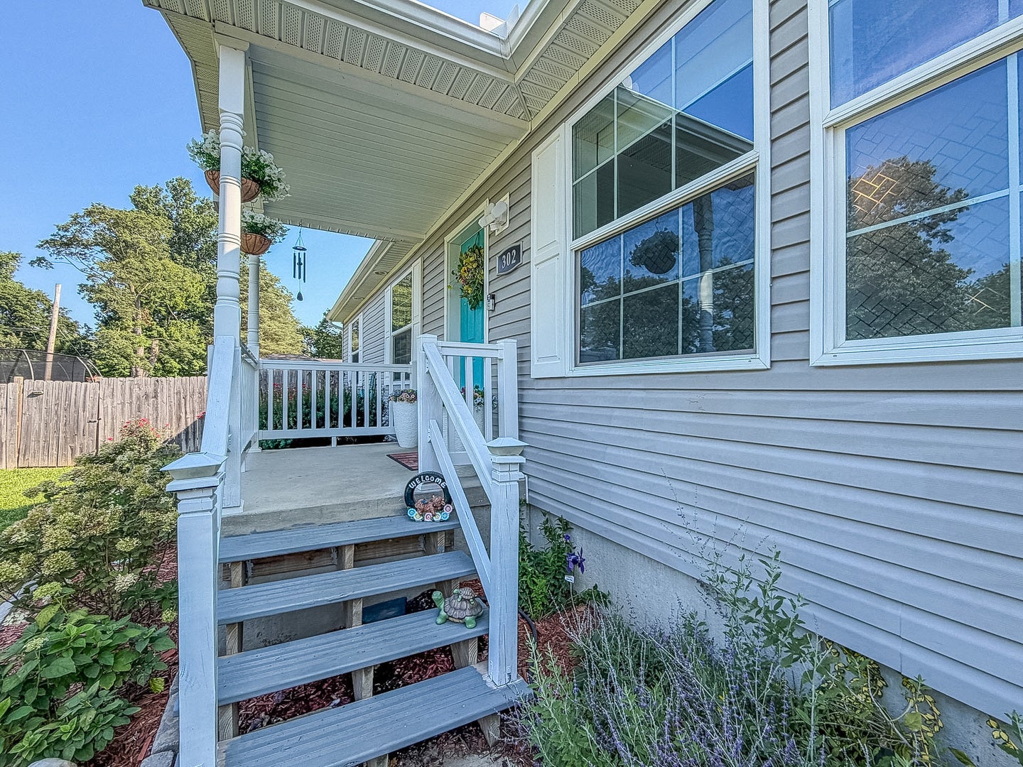 302 N 1st Street