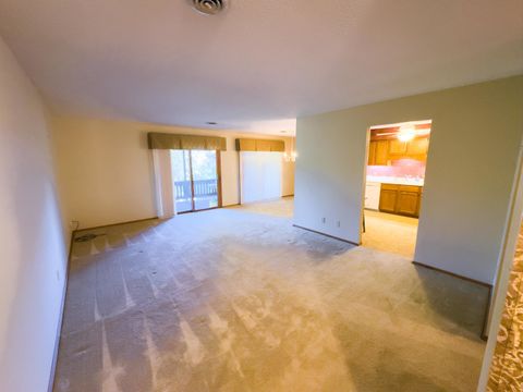 Tiny photo for 406 Carol Court #B2, Pontiac, IL 61764 (MLS # 12466199)