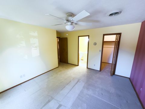 Tiny photo for 406 Carol Court #B2, Pontiac, IL 61764 (MLS # 12466199)