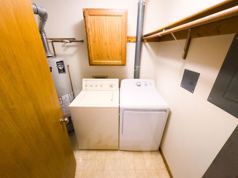 Tiny photo for 406 Carol Court #B2, Pontiac, IL 61764 (MLS # 12466199)