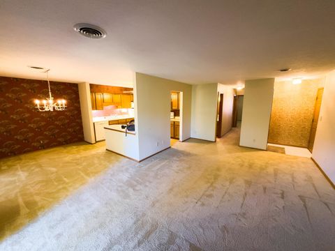 Tiny photo for 406 Carol Court #B2, Pontiac, IL 61764 (MLS # 12466199)