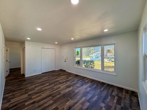 Tiny photo for 2814 Cardinal Drive, Rolling Meadows, IL 60008 (MLS # 12591536)