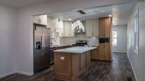 Tiny photo for 2814 Cardinal Drive, Rolling Meadows, IL 60008 (MLS # 12591536)