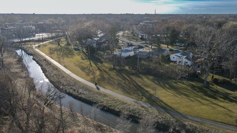 Tiny photo for 2814 Cardinal Drive, Rolling Meadows, IL 60008 (MLS # 12591536)