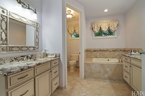 Tiny photo for 4 Chaco Court, South Barrington, IL 60010 (MLS # 12736043)