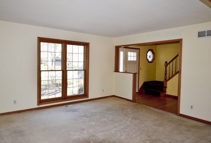 335 Colonial Circle