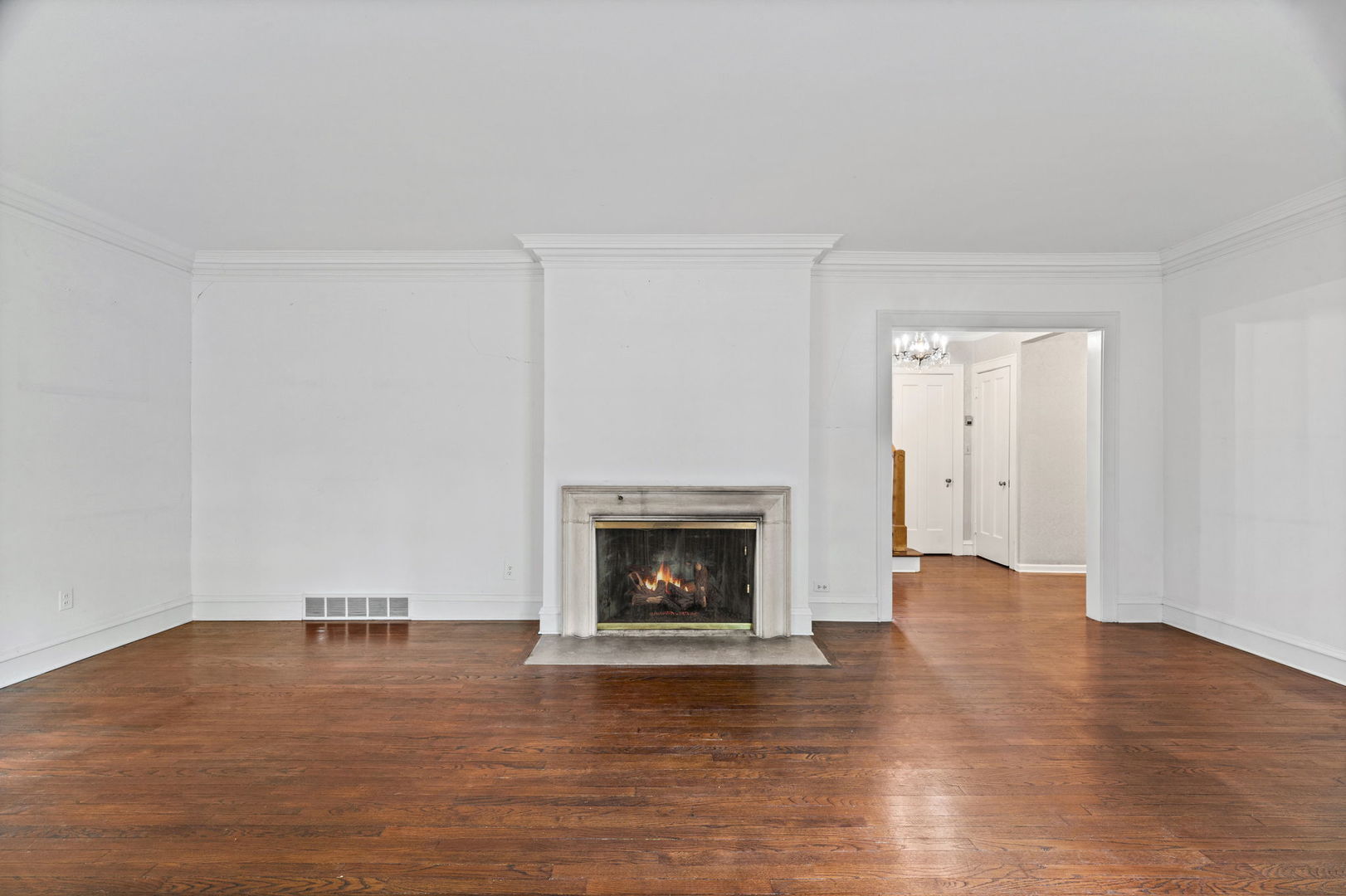 1367 Lincoln Avenue S