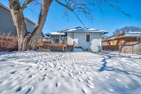 Tiny photo for 731 Western Avenue, Glen Ellyn, IL 60137 (MLS # 12552047)