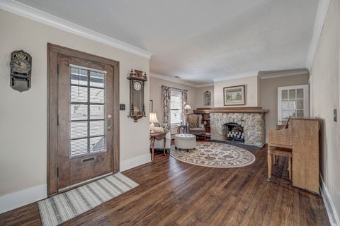 Tiny photo for 731 Western Avenue, Glen Ellyn, IL 60137 (MLS # 12552047)