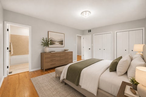 Tiny photo for 853 W Lakeside Place #1W, Chicago, IL 60640 (MLS # 12754804)