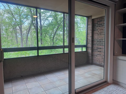 Tiny photo for 1401 Burr Oak Road #105B, Hinsdale, IL 60521 (MLS # 12554839)