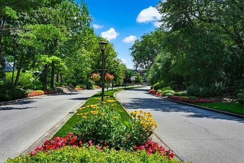 Tiny photo for 1401 Burr Oak Road #105B, Hinsdale, IL 60521 (MLS # 12554839)