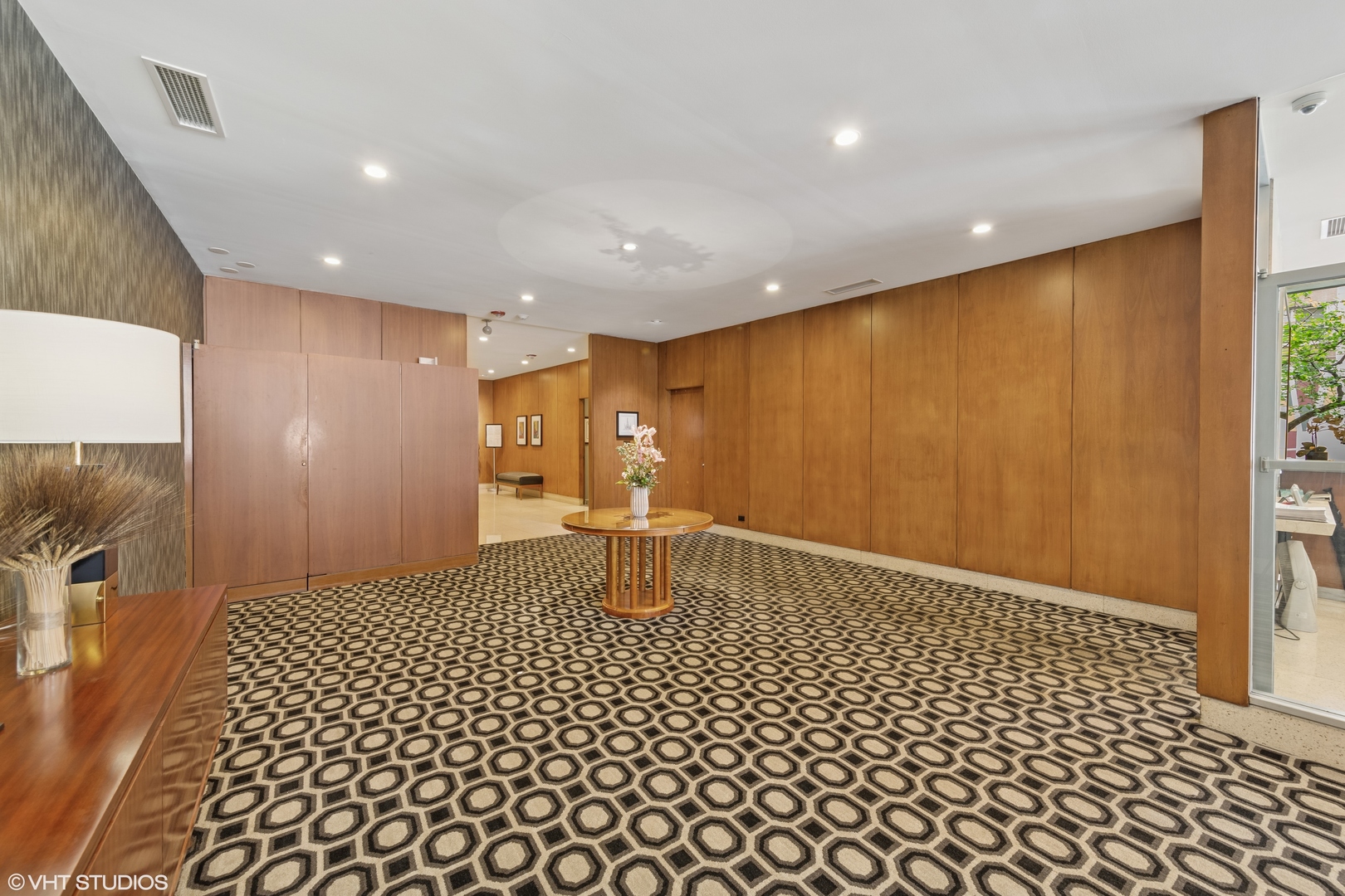 850 N Dewitt Place 22H