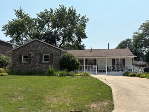 Tiny photo for 753 Fort Street, Ottawa, IL 61350 (MLS # 12428114)