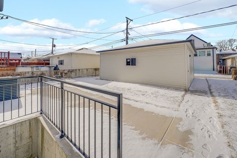 Tiny photo for 5418 S Mulligan Avenue, Chicago, IL 60638 (MLS # 12553389)