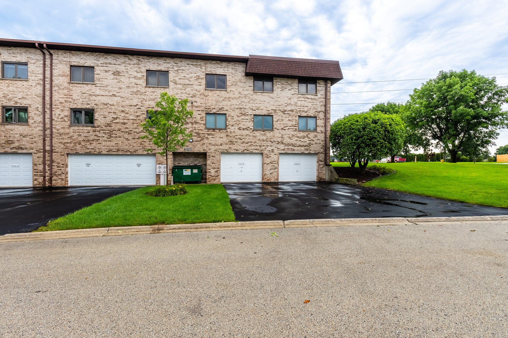 15700 Deerfield Court 2N