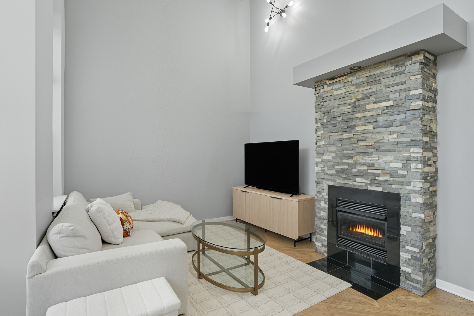 3550 W Montrose Avenue 107