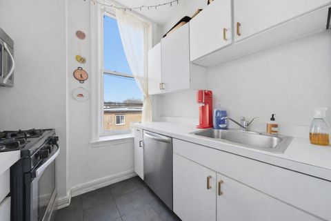 Tiny photo for 4110 N SOUTHPORT Avenue #2, Chicago, IL 60613 (MLS # 12555283)